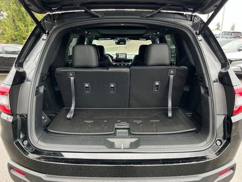 New 2025 Honda Pilot TrailSport image 13