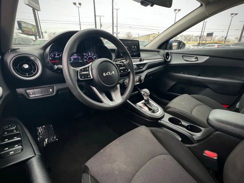 Used 2022 Kia Forte LXS image 15