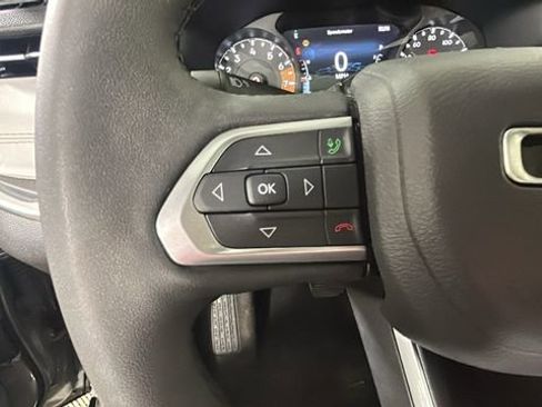 Used 2023 Jeep Compass Limited w/ Sun and Sound Group AWD/4WD image 16