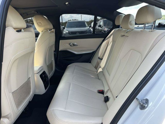 Used 2021 BMW 330i xDrive Sedan w/ Convenience Package AWD/4WD image 16