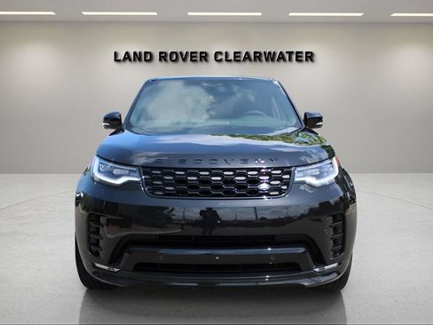 Used 2025 Land Rover Discovery Dynamic SE AWD/4WD image 7