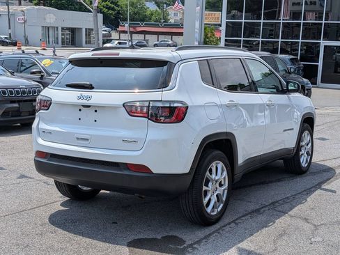 Used 2022 Jeep Compass Latitude AWD/4WD image 6