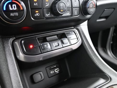 Used 2023 GMC Acadia AT4 w/ Technology Package AWD/4WD image 16