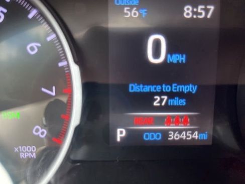 Used 2022 Toyota RAV4 XLE w/ Convenience Package image 14