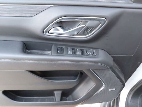 Used 2022 GMC Yukon SLT AWD/4WD image 30