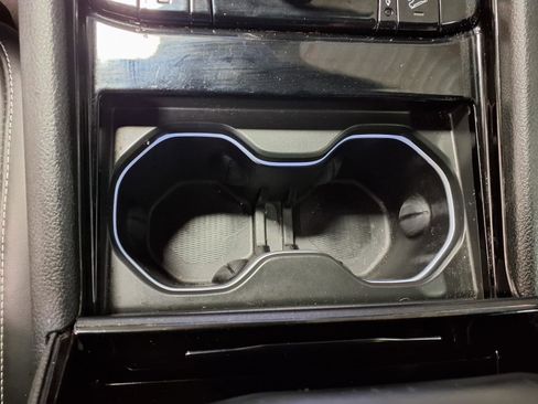 Used 2023 Jeep Grand Cherokee L Overland w/ Luxury Tech Group IV image 19