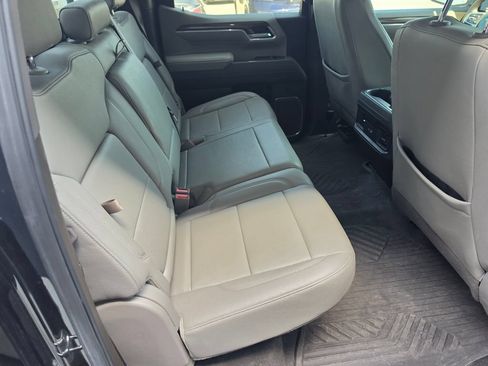 Used 2025 Chevrolet Silverado 1500 LT Trail Boss w/ Convenience Package II AWD/4WD image 16