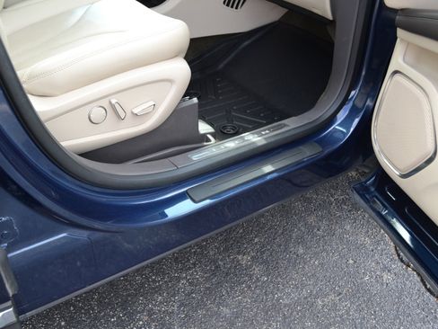 Used 2017 Lincoln MKX Reserve w/ Lincoln MKX Climate Package image 39