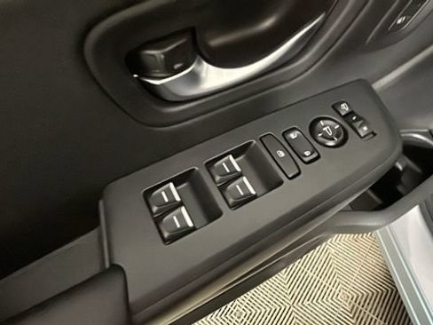 Used 2026 Honda Pilot TrailSport image 10