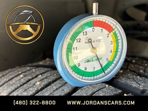 Used 2020 Dodge Grand Caravan SE FWD image 18