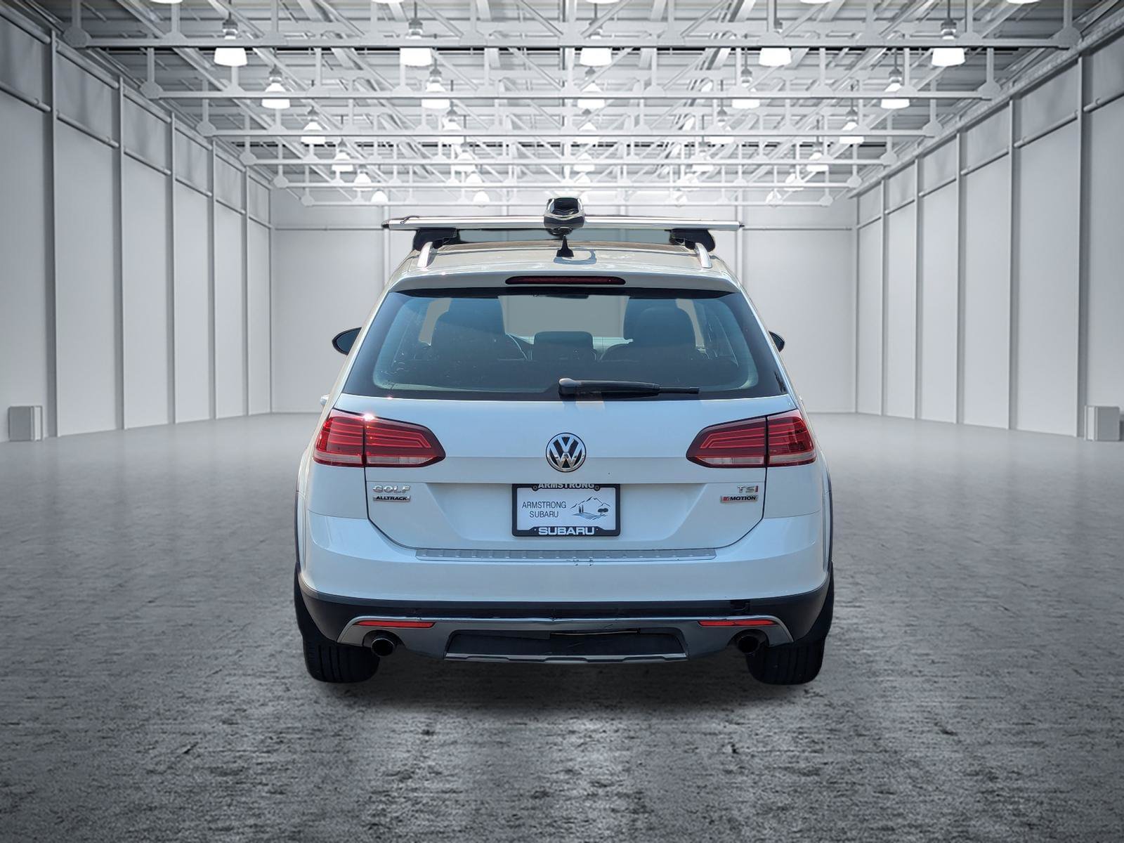 Used 2018 Volkswagen Golf Alltrack AWD/4WD image 4