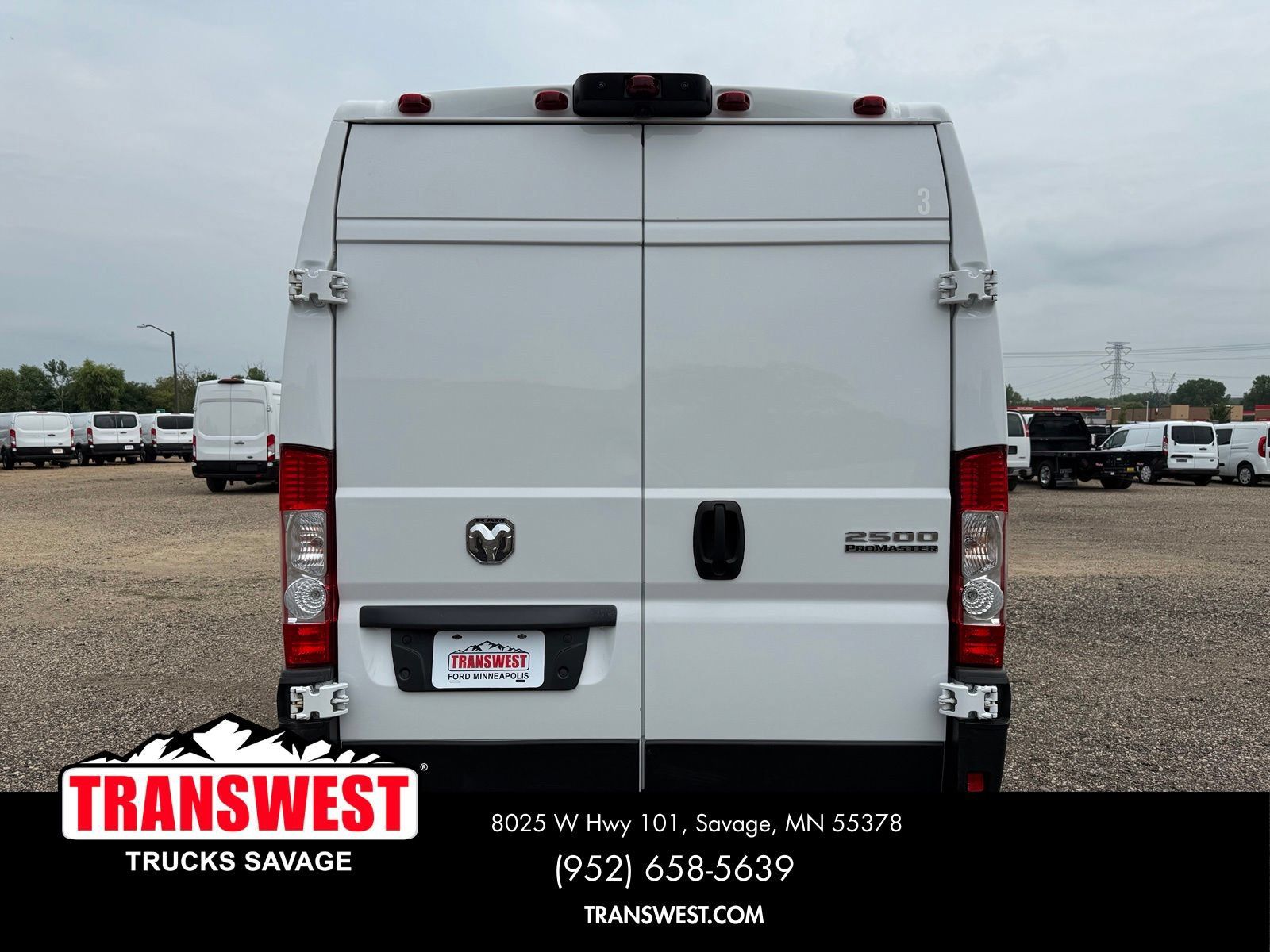 Used 2023 RAM ProMaster 2500 FWD image 12