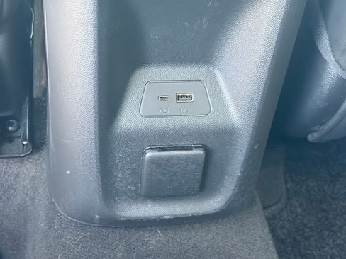 Used 2025 Buick Envision Avenir AWD/4WD image 13