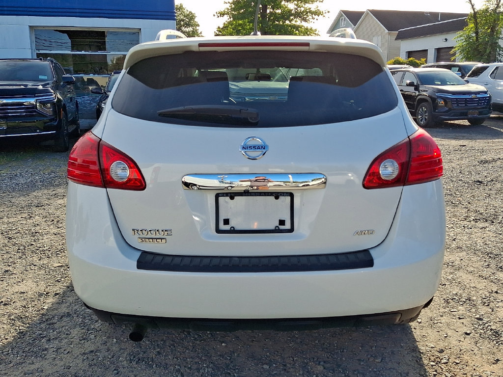 Used 2015 Nissan Rogue S w/ Convenience Package AWD/4WD image 7