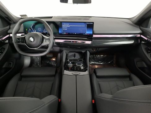 Used 2026 BMW 530i RWD image 41