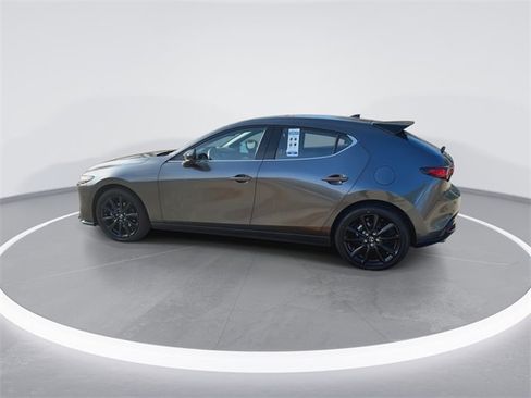 New 2026 MAZDA MAZDA3 Hatchback w/Premium Plus Pkg image 6