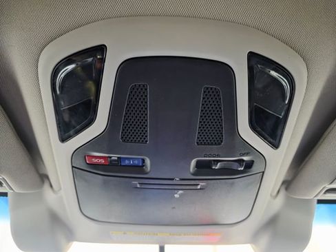 Used 2022 Subaru Outback Premium image 23