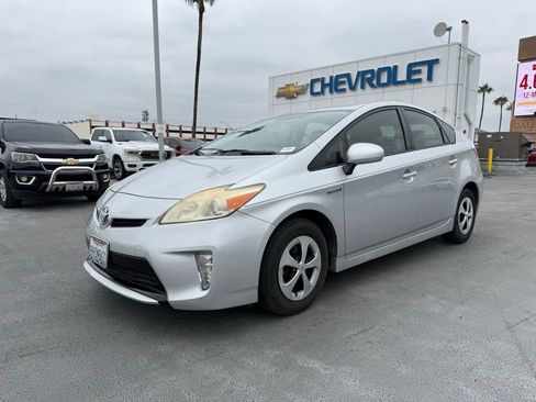 Used 2013 Toyota Prius Two FWD image 1