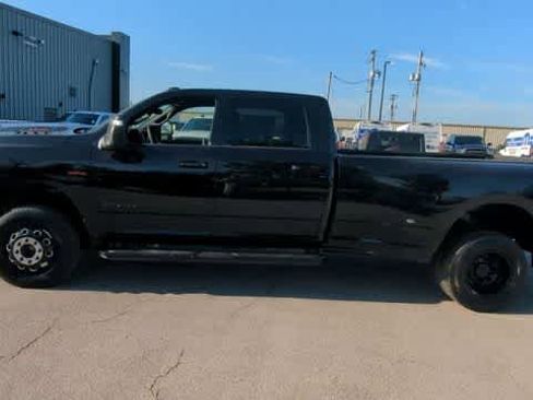 New 2026 RAM 3500 Laramie AWD/4WD image 5