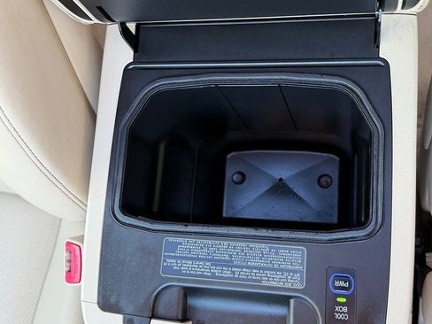 Used 2013 Lexus LX 570 4WD w/ Luxury Pkg image 91