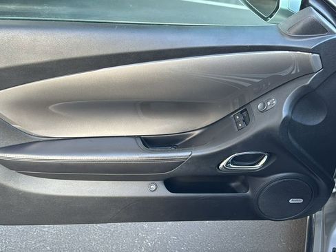 Used 2010 Chevrolet Camaro SS image 18