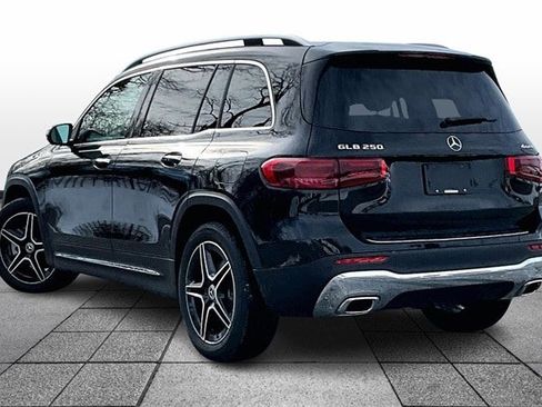 New 2026 Mercedes-Benz GLB 250 4MATIC image 4