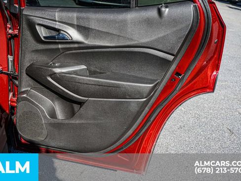 Used 2025 Chevrolet Trax LT FWD image 51