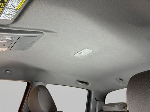 Used 2015 Toyota Tacoma 4x4 Double Cab image 32