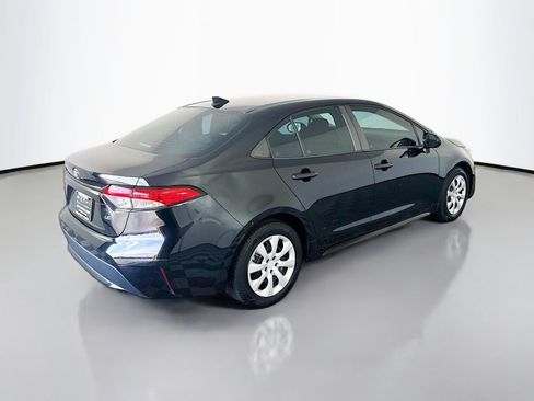 Used 2020 Toyota Corolla LE FWD image 7