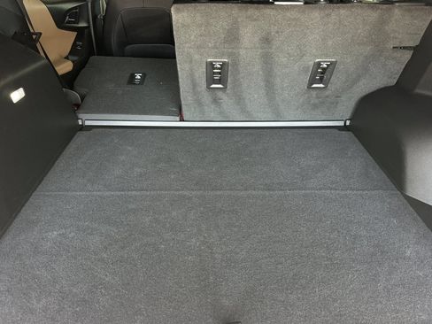 Used 2025 Chevrolet Equinox ACTIV FWD image 18