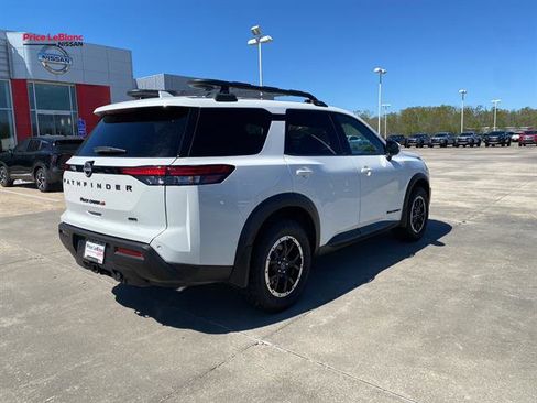 Used 2023 Nissan Pathfinder Rock Creek image 8