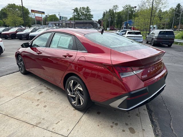 Certified 2024 Hyundai Elantra SEL w/ Convenience Package FWD image 15