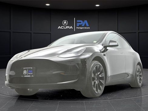 Used 2024 Tesla Model Y 2WD image 28