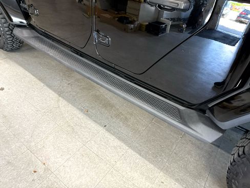 Used 2021 Jeep Gladiator Sport image 72