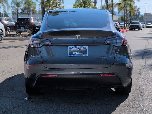 Used 2023 Tesla Model Y Long Range image 9