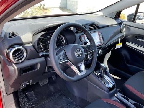 New 2025 Nissan Versa SR FWD image 5