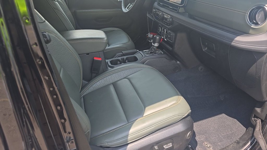 Used 2024 Jeep Wrangler High Altitude AWD/4WD image 5