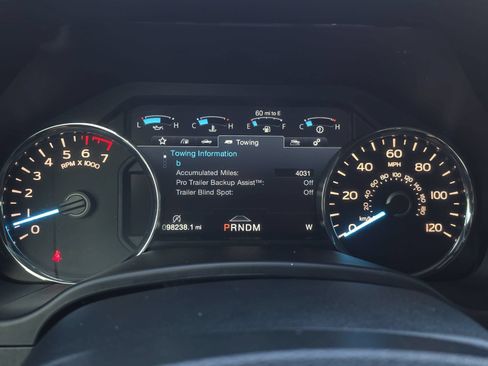 Used 2019 Ford F150 Platinum w/ Equipment Group 701A Luxury AWD/4WD image 16