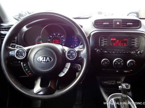Used 2014 Kia Soul + FWD image 8