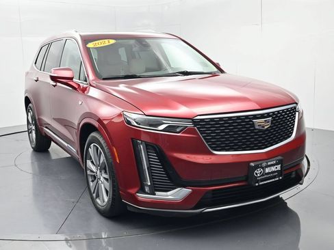 Used 2021 Cadillac XT6 Premium Luxury AWD/4WD image 2