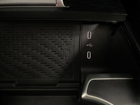 Certified 2025 Mercedes-Benz GLS 450 4MATIC image 27