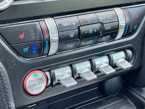 Used 2022 Ford Mustang Premium image 16