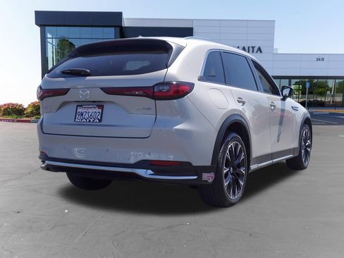 Used 2024 MAZDA CX-90 Plug-In Hybrid w/ Premium Plus AWD/4WD image 4