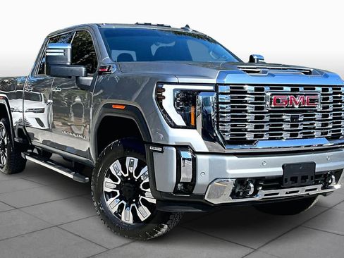 Used 2025 GMC Sierra 2500 Denali w/ Denali Reserve Package image 3