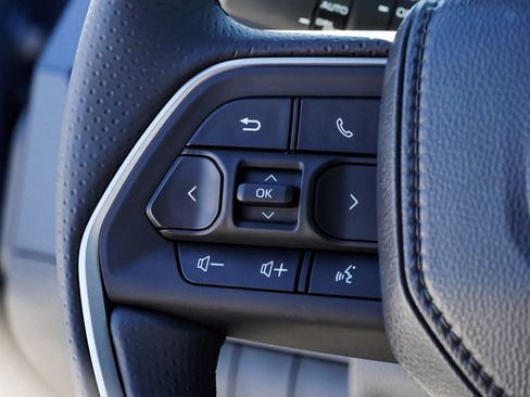New 2026 Toyota 4Runner Limited AWD/4WD image 35