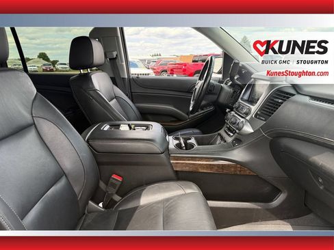 Used 2019 Chevrolet Suburban LT AWD/4WD image 43