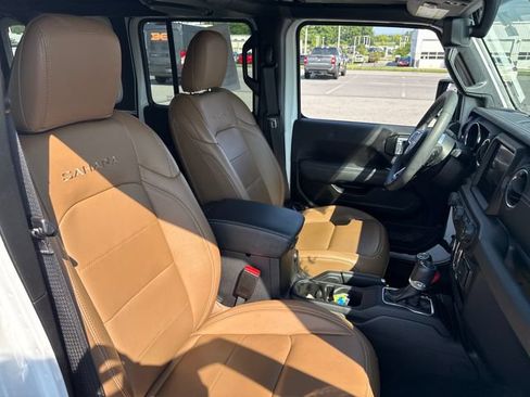 Used 2023 Jeep Wrangler Unlimited Sahara w/ Cold Weather Group AWD/4WD image 14