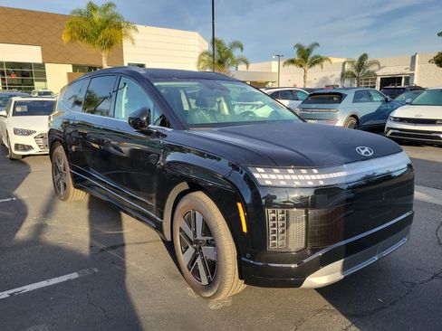 Certified 2026 Hyundai Ioniq 9 SEL image 2