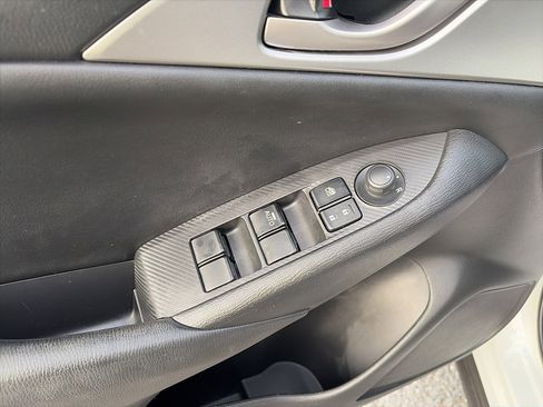 Used 2019 MAZDA CX-3 Sport w/ Sport I-ACTIVSENSE Package image 10