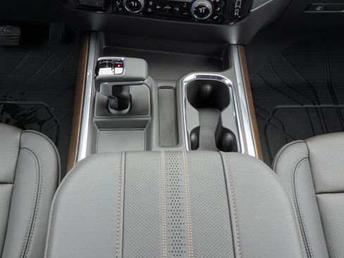 New 2026 Chevrolet Silverado 1500 High Country AWD/4WD image 6